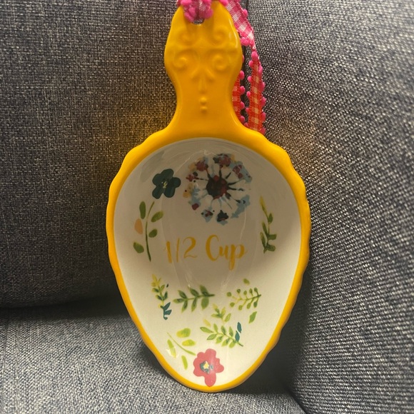 The Pioneer Woman Willow Floral Ceramic Measuring Scoop - Picture 4 of 7